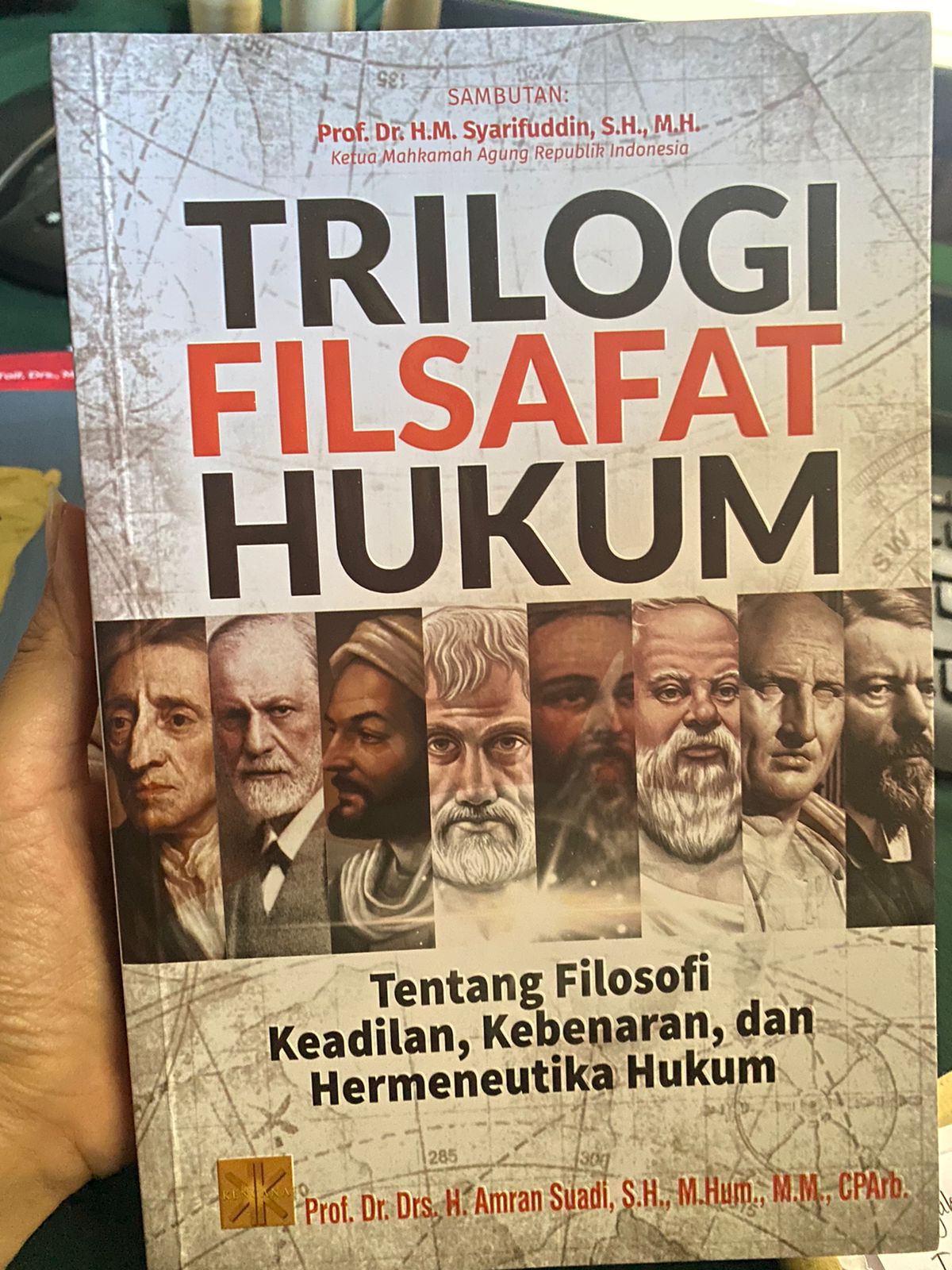 triologi filsafat hukum